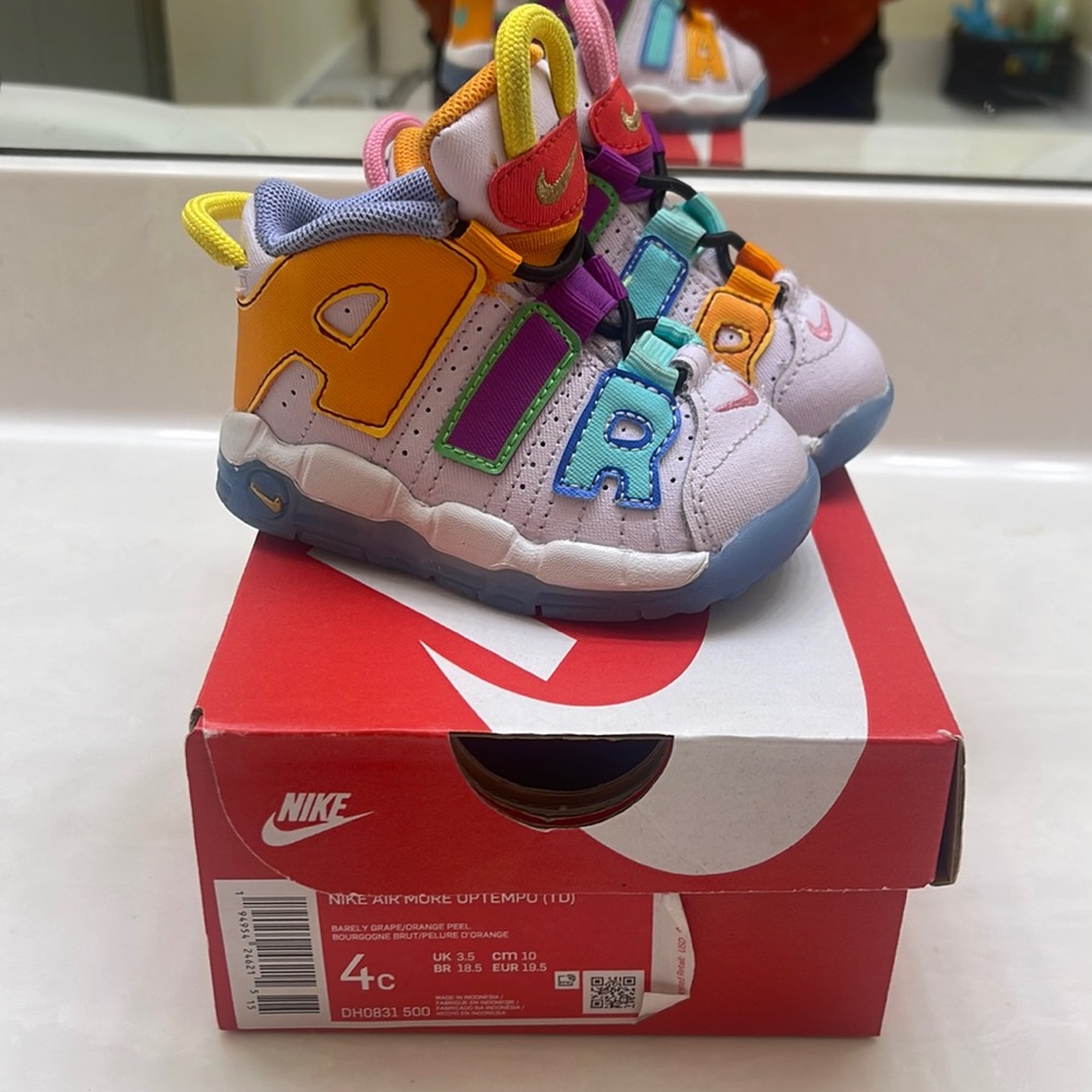Infant nike uptempo
